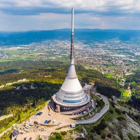 Pod Lipou Apartman Liberec Kültér fotó