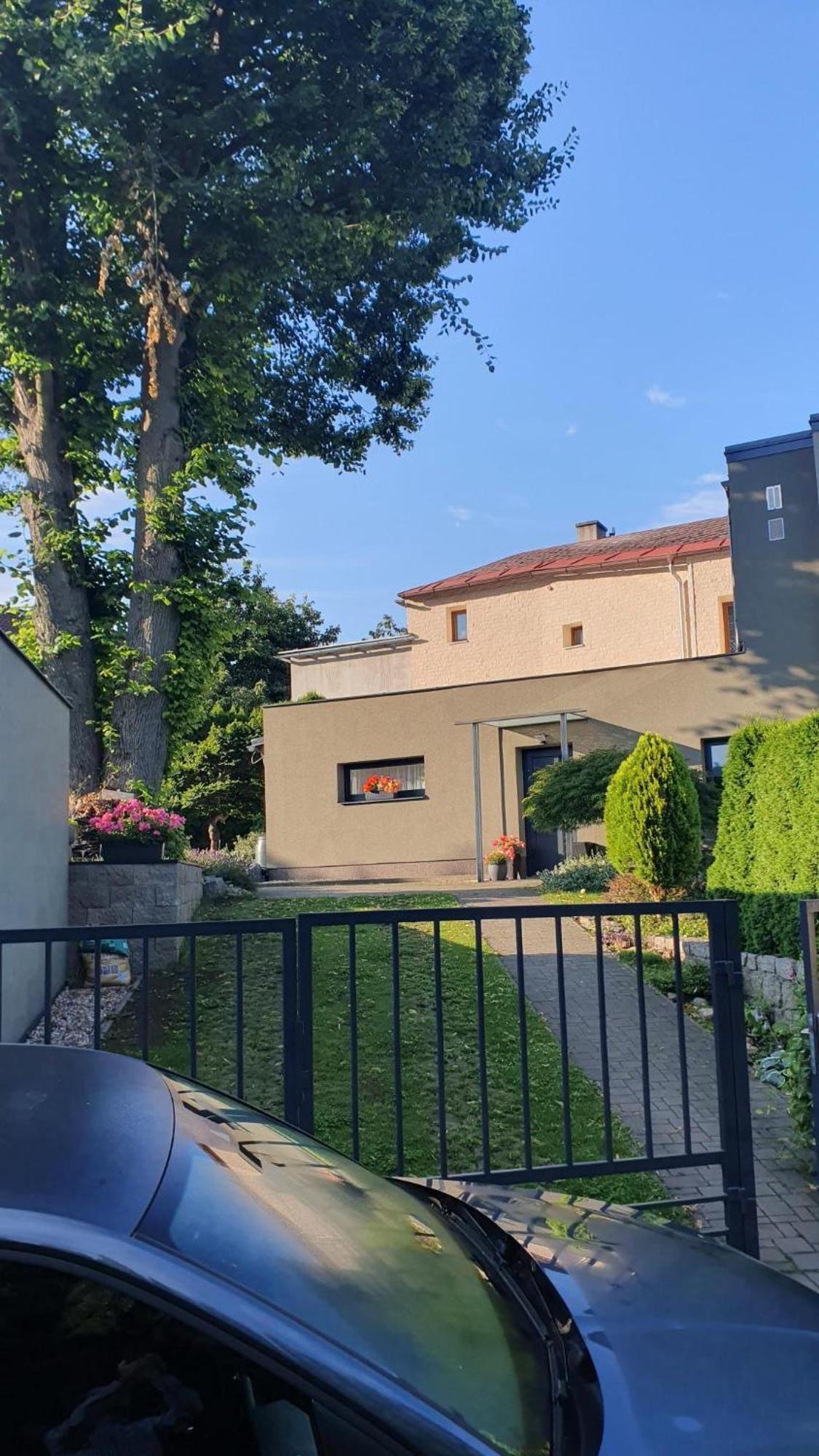 Pod Lipou Apartman Liberec Kültér fotó